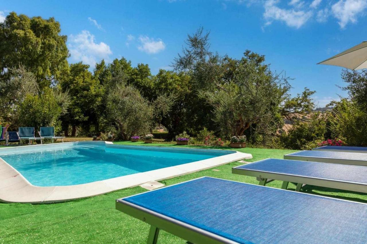 אנקונה La Meriggia Agriturismo- Ampio Appartamento Con Terrazza Esclusiva מראה חיצוני תמונה